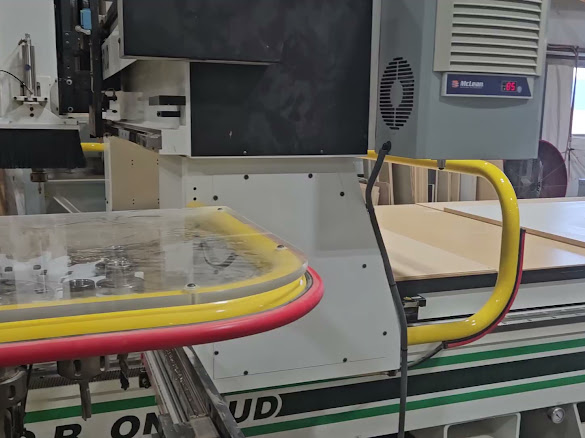 Onsrud #241G18DC, CNC Router, 5' x 20' table, 12 position tool changer, boring block, vacuum table, 4-Axis - Image 2