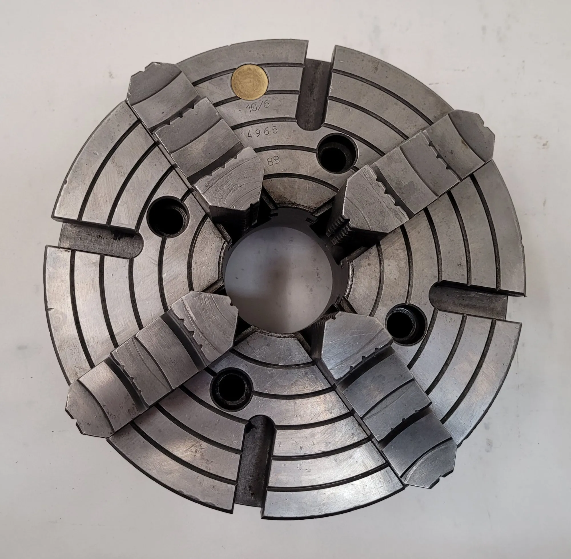 10" Bison #4965, 4-jaw lathe chuck, w/key - Image 3