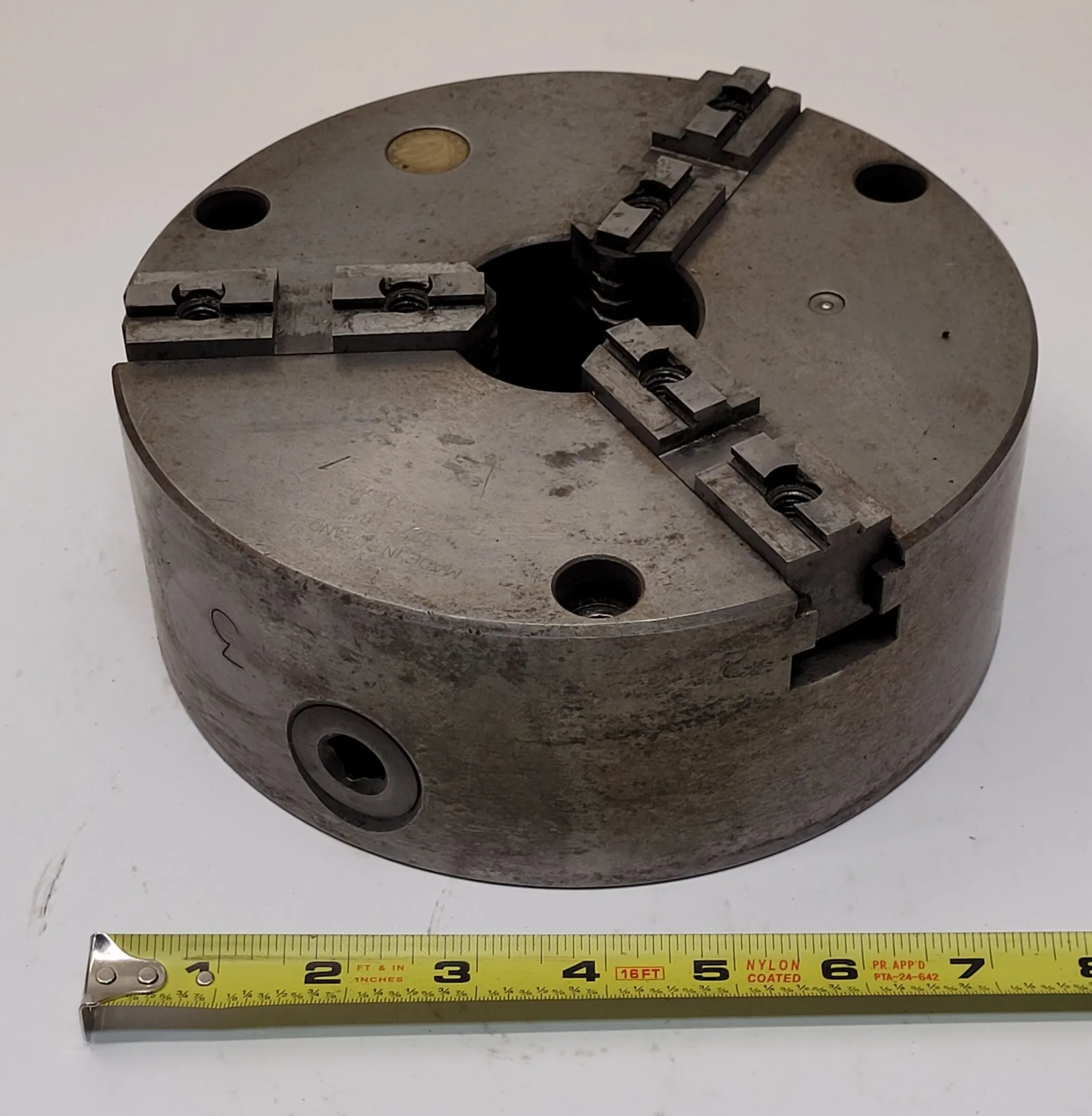 8" Bison, 3-jaw universal scroll lathe chuck, 2,500 max RPM - Image 2