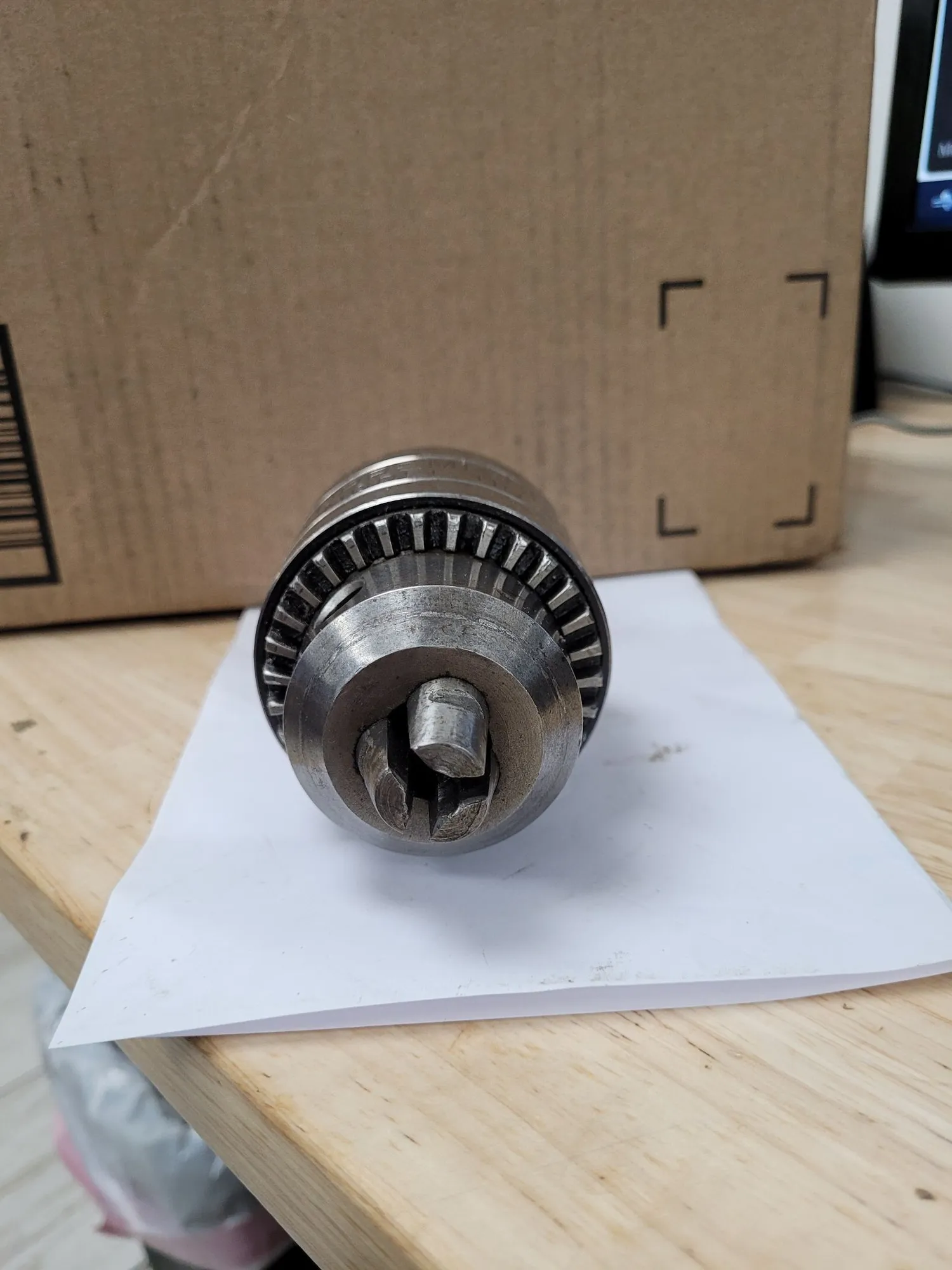 Supreme #24T3, drill chuck, 1/8" - 5/8" capacity, 3MT, w/BT30 holder - Image 6