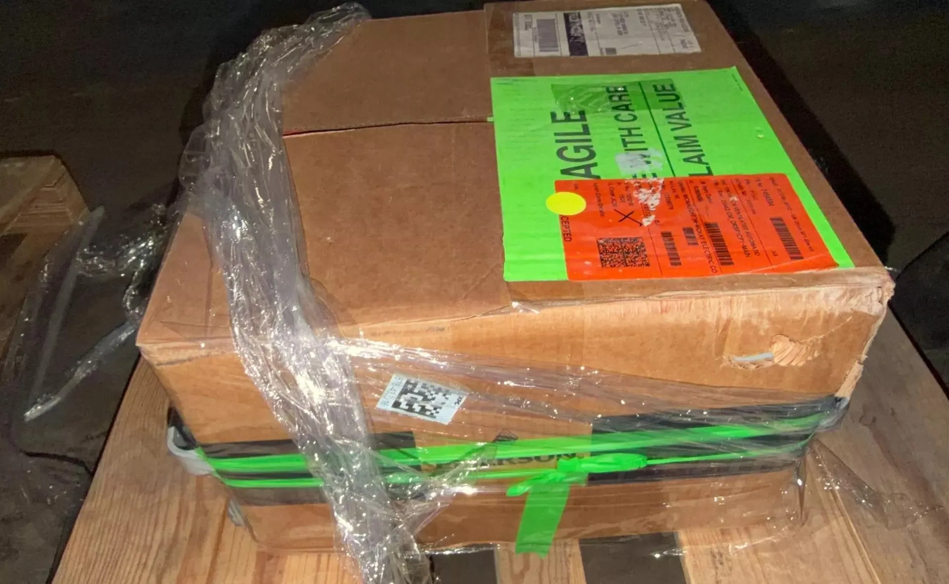 15 KVA 480 Primary, 208Y/120 Secondary, Emerson #HT1F15AS, dry type transformer, 3 Phase, NEMA 3R - Image 6