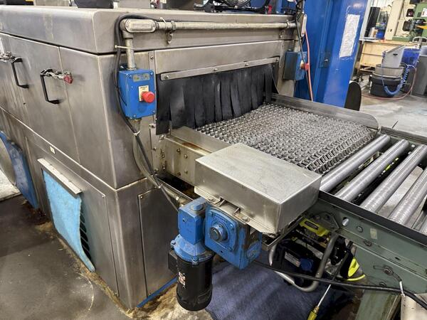 Midbrook, Hurricane #5030W/R/BO, 30" 3-stage Staibnless steel belt pass thru parts washer, 2003 - Image 9