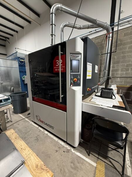 43" Timesavers #SN32-1100RB, belt sander, 4-multi-directional brushes, quick change design, 2021 - Image 1
