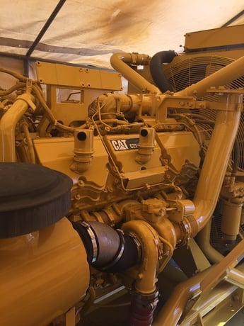 800 KW Caterpillar #C27, open industrial generator set, 1000 KVA standby, 480V., 1800 RPM, 2009 - Image 2