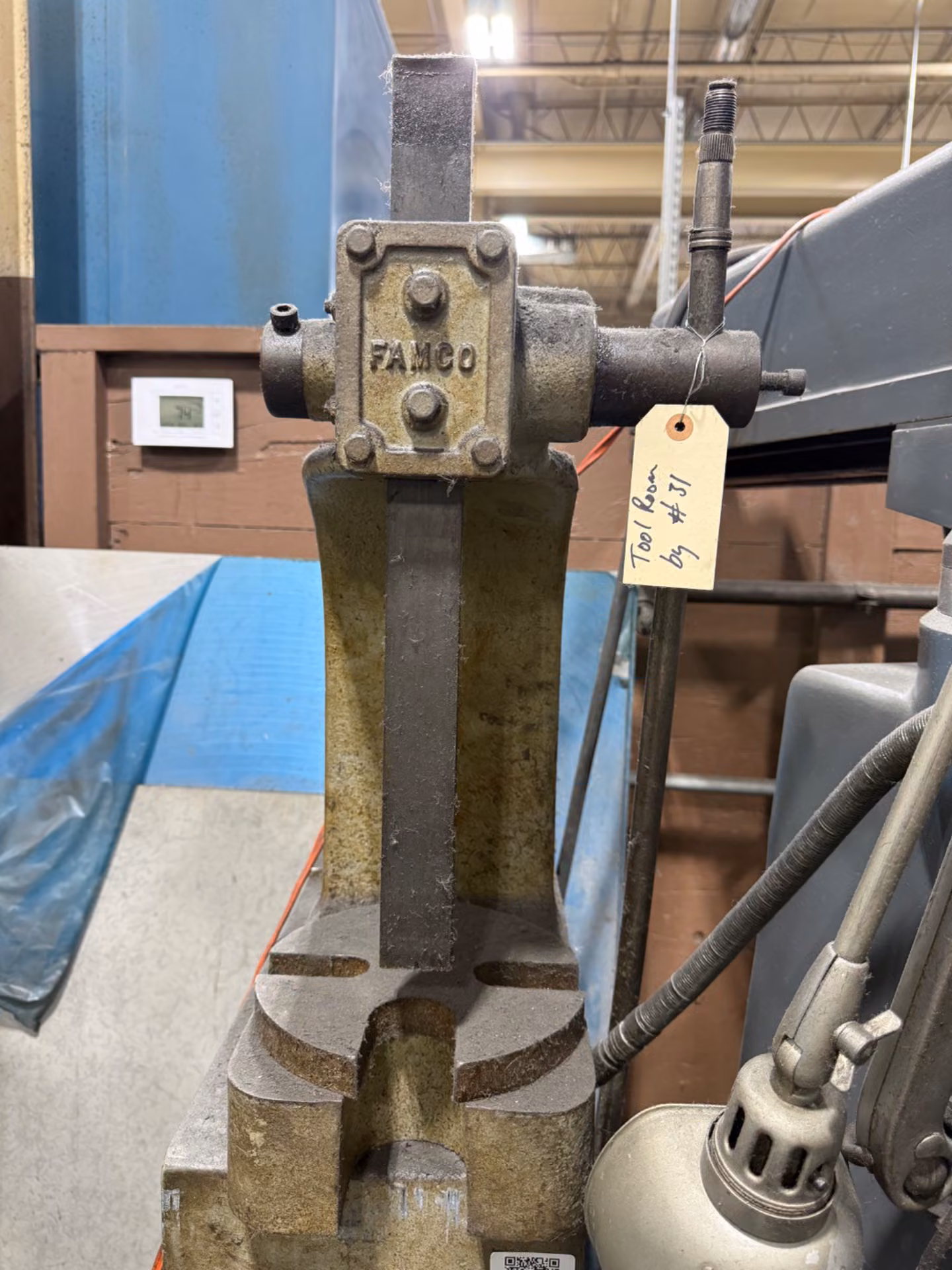 3 Ton, Famco #3, Arbor Press, 15" Swing, 1-1/2" Square Ram, w/ Stand - Image 4
