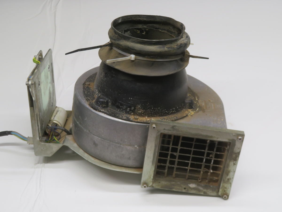 375 CFM, EBM Papst #G2E180-EH03-17, Centrifugal Fan, 2150 RPM, 415 width, 230 V. (2 available) - Image 2