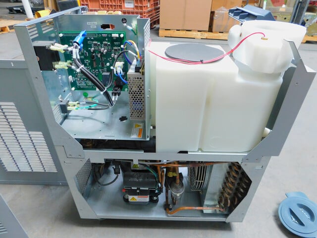 Thermo Neslab ThermoFlex #1400, Recirculating Chiller - Image 3