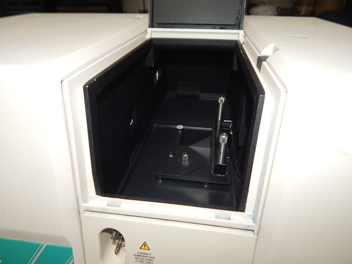 Beckman Instruments #DU-640, Spectrophotometer, 120/240 V., 1 Ph. - Image 3