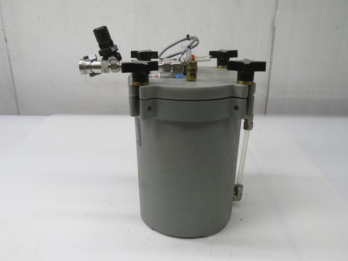 1 Gallon Nordson EFD #626DT, Stainless Steel Fluid Reservoir Pressure Tank, Analog Gauge, 5 Liter - Image 4