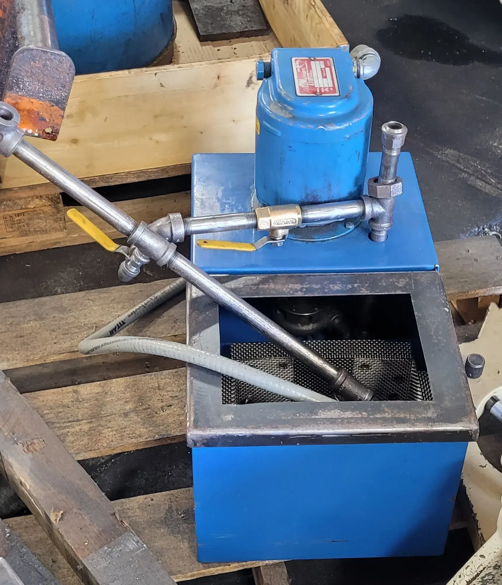 Gusher #T-10-1P3-LONG, Vertical Immersion Coolant Pump, 1/10 HP, 9 Gal. Tank, 115/230 V., 1 Ph. (2 available) - Image 3