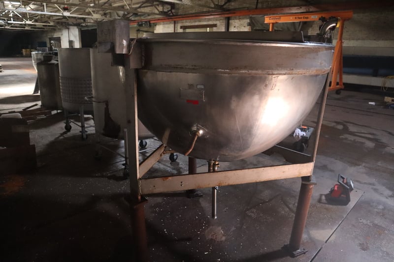 200 gallon Lee Metal Products, Stainless Steel Jacketed Process Tank, 64" overall height x 36" diameter, 40 - Image 4