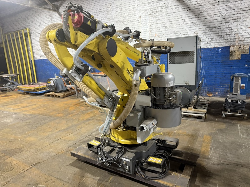 Fanuc, M-410iB/140H, 5-Axis Palletizing Robot, 140 kg payload, 112.2" max. reach, 1,900 cycles/hr, R-30iB - Image 1