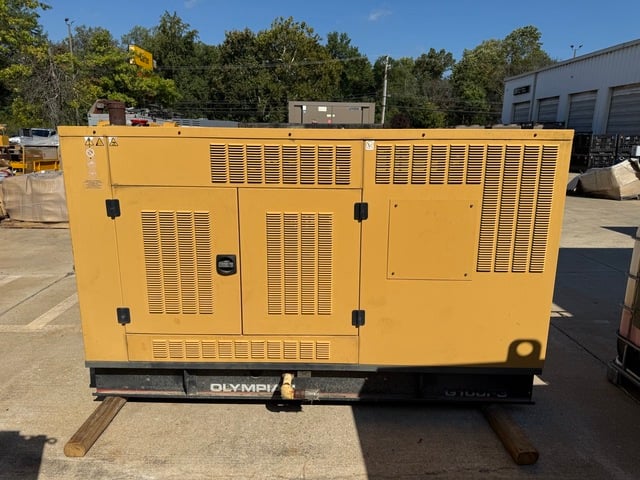 100 KW Olympian #G100F3, Natural Gas Generator, 480 Volt, 1800 RPM, main breaker & control panel, 750 hours - Image 2
