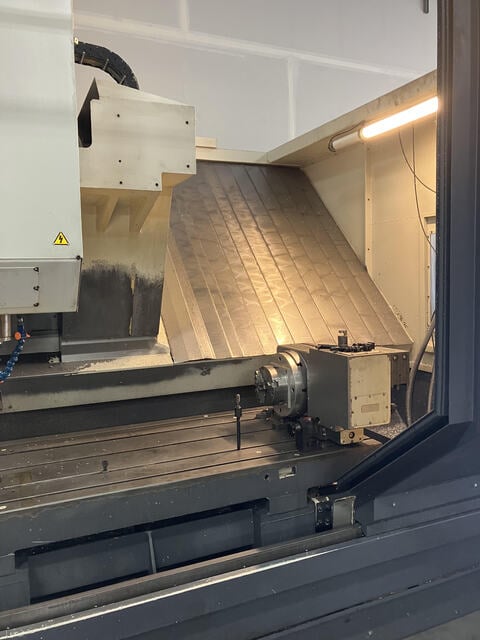 MAG Cincinnati #FTV-840-2500, CNC Vertical Machining Center, 98" X, 31" Y, 39" Z, 120" x 32" table, 10,000 - Image 2
