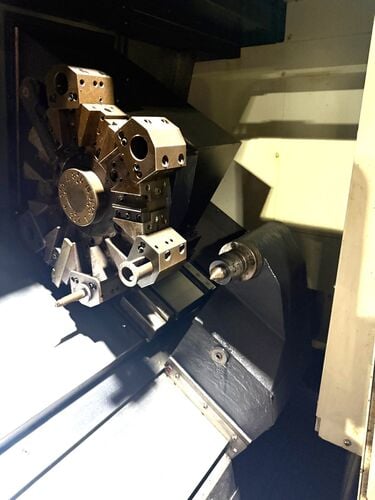 Daewoo Doosan #LYNX-2100LB, CNC Lathe, 13.8 diameter x 21.6" L, 2.6" bar, 2.7" bore, 20 HP, 4500 RPM, 12 - Image 3