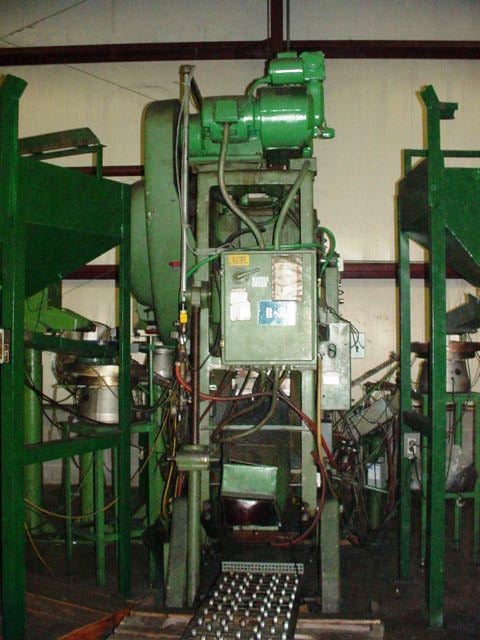 60 Ton, Minster #6, OBI flywheel press, 3" stroke, 13.5" Shut Height, 3" adj., 32" x 21" bed, 90-180 SPM, air - Image 3