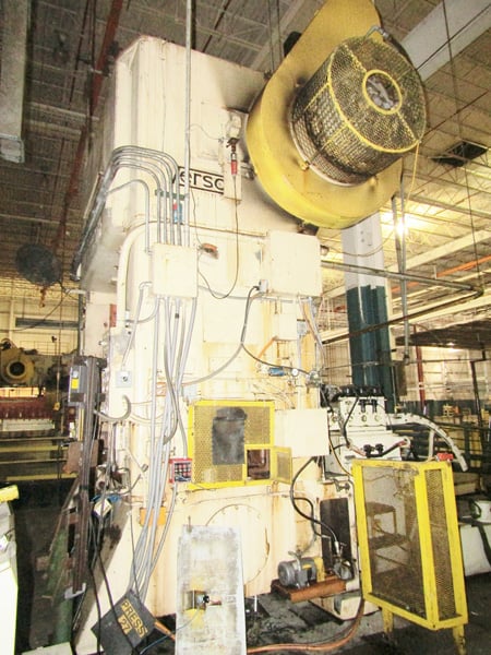 250 Ton, Verson #S2-250-72-48, straight side press, 10" stroke, 20" Shut Height, 8" adj., 72" x 48" bed, 24" - Image 3