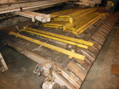 17" wide x 12' long, Met-Fab, motorized shear sheet conveyor, (6) belts, 5 HP Baldor motor, 1-3/4" drive - Image 2