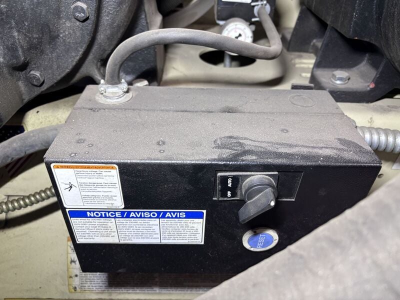 51 cfm, 175 psi, Ingersoll-Rand #7100E15-P, 2-stage reciprocating horizontal air compressor, 15 HP - Image 5