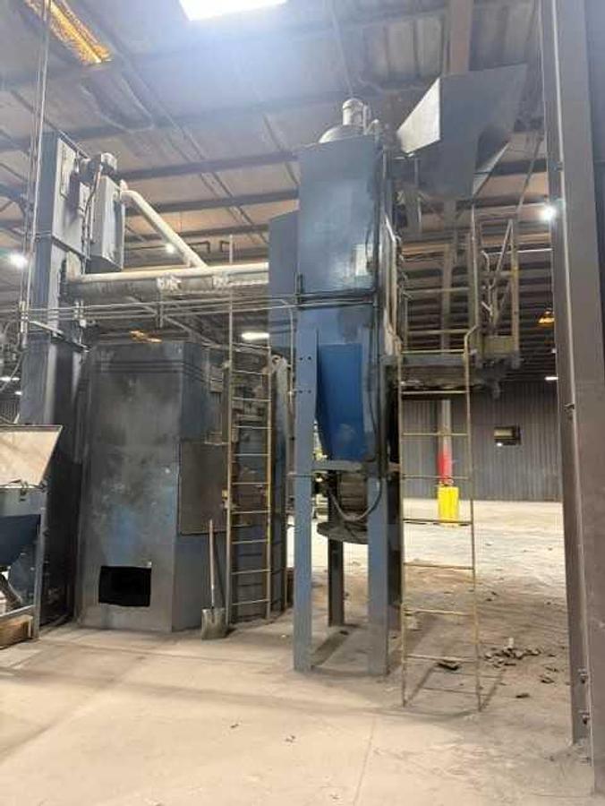 84" Wheelabrator #A3-60383, Table Blast Machine, (2) 15 HP blast wheels, 74" part height, reclaimer - Image 6