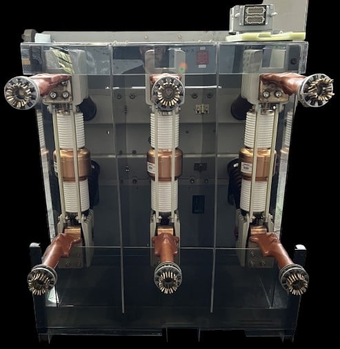 1200 Amps, Siemens, 38-3AH3-40-1200-104, Vacuum Circuit Breaker, 38,000 Volts, 2012, (4 available) - Image 2