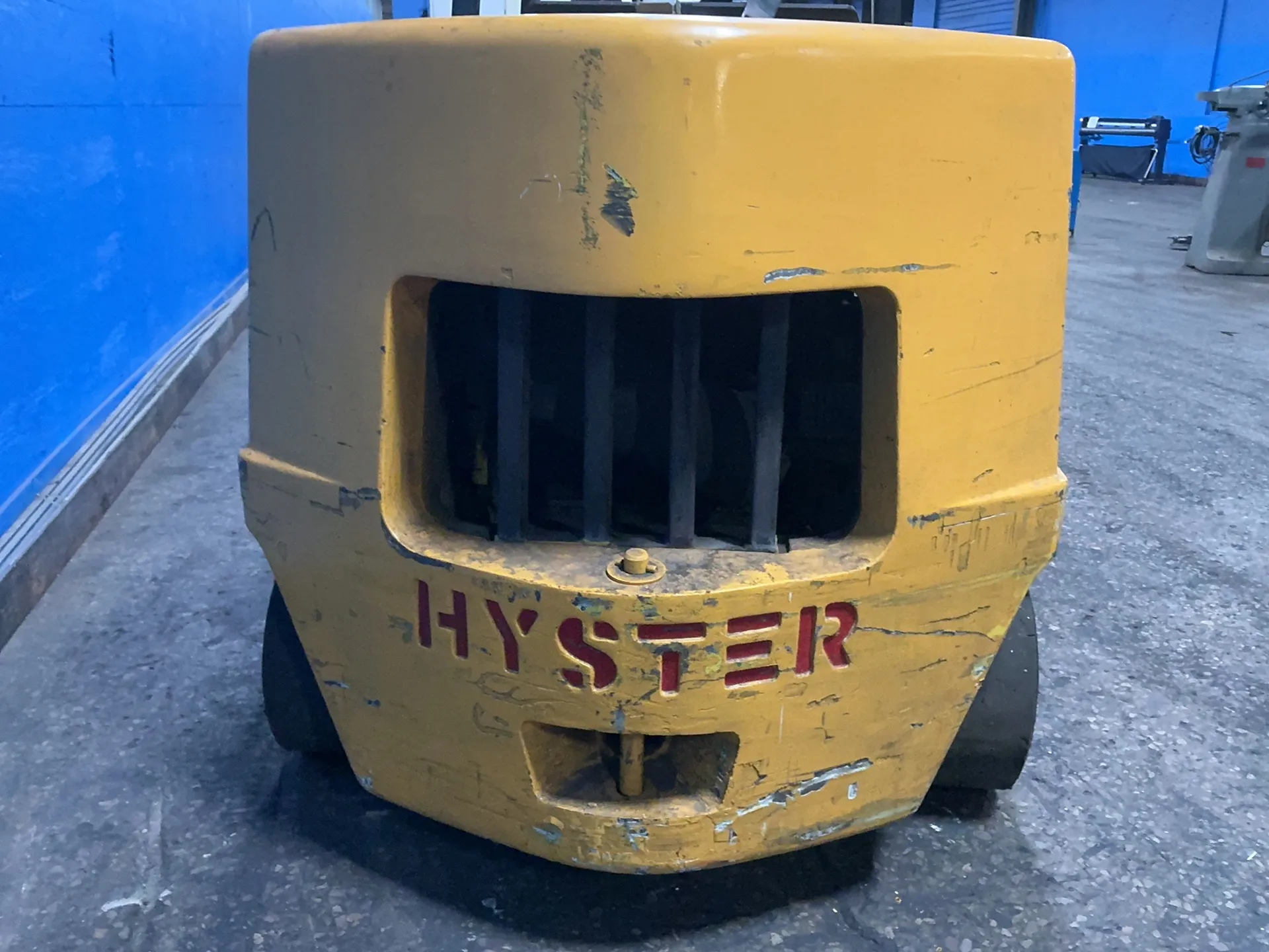 15700 lb. Hyster #S155XL, Propane Forklift, 86" mast height, 6" x 60" forks, 48,897 hours - Image 4