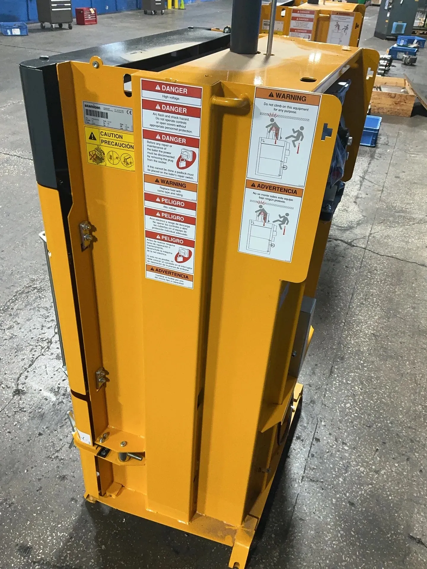 20" x 30" x 37-1/2" Bramidan #B4, Vertical Baler, 1 HP, 1700 RPM, 10 A, 115 V. - Image 6