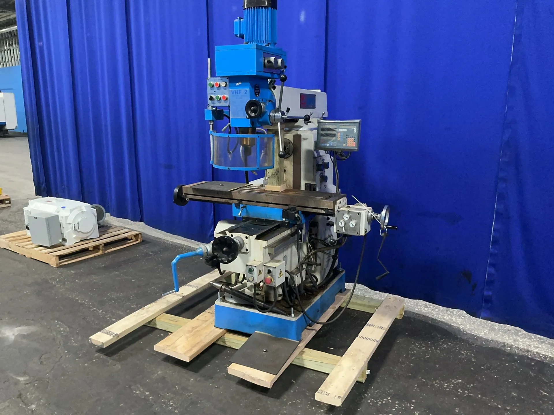 Knuth #VHF 2, Vertical Mill, 10" x 44" table, 0.85/1.5 KW, 1660 RPM, 5.35/6.04 A, Knuth X Pos 3 digital read - Image 3