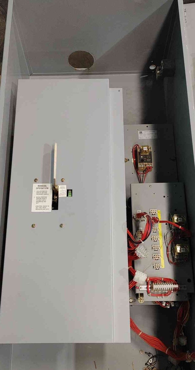 400 Amp. Cutler-Hammer #ATVMLDA30400XSU, Automatic Transfer Switch, 480 Volts, 3 phase, 3 pole - Image 4