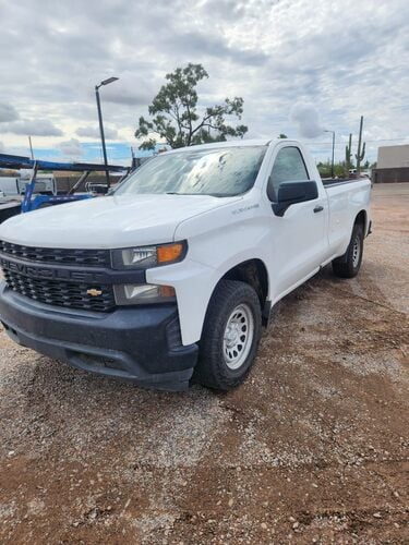 Chevrolet #Silverado, Pickup Truck, standard cab, long bed, 4.3L V6, 285 HP, 6-speed automatic, RWD, 6,800 - Image 1