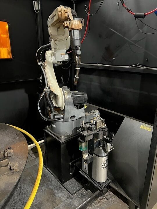 Miller, PerformArc PA-350S, Panasonic robot, Servo driven indexing turntable pay per load 350 lbs., 2020 - Image 3