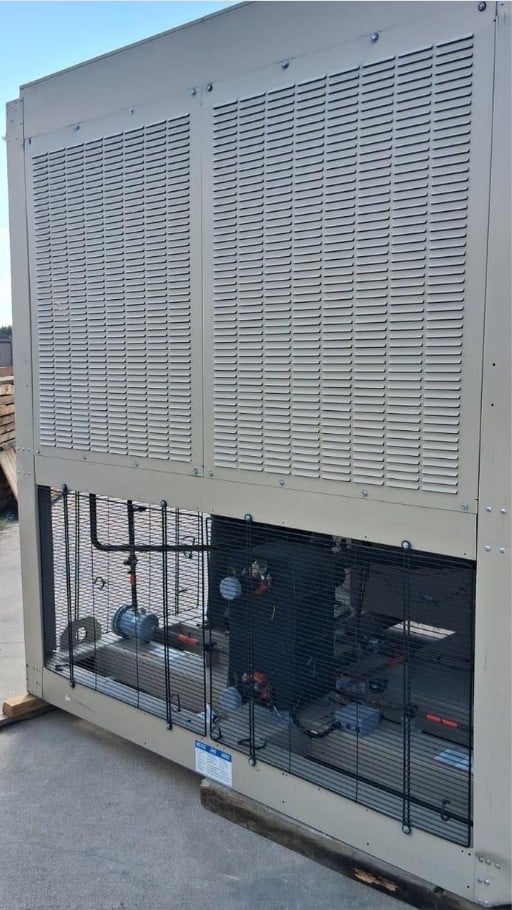 48.2 Ton, Daikin #AGZ004FJJNNJJNNSPK60, Air Cooled Scroll Chiller, R32 refrigerant, 208/230 Volt, 3PH, 2024 - Image 4