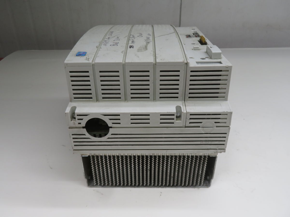 22 KW Lenze #E82EV223K4B201, 8200 Vector Frequency Inverter, 400/500 Volts AC - Image 3