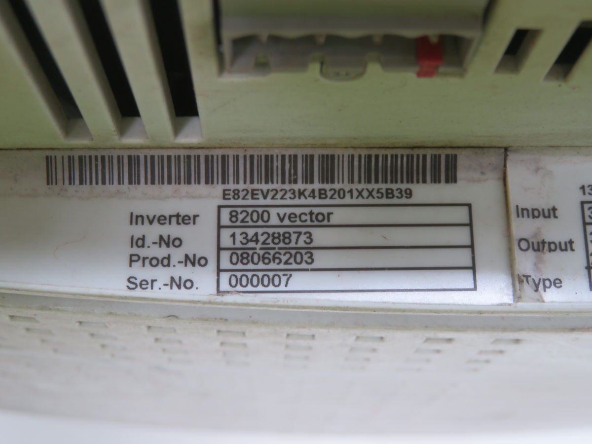 22 KW Lenze #E82EV223K4B201, 8200 Vector Frequency Inverter, 400/500 Volts AC - Image 5