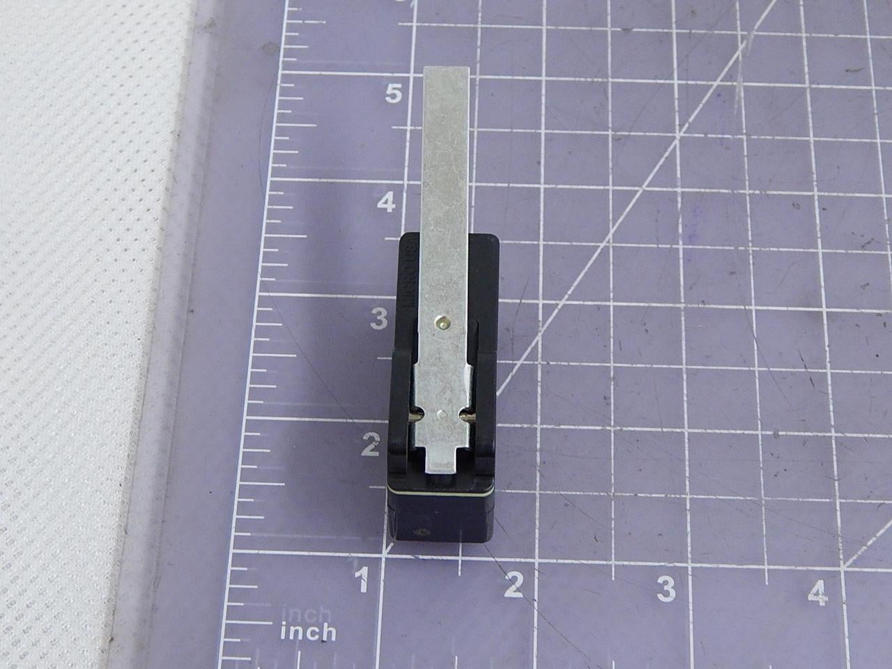 Micro Switch #BZ-2RW85564T-S, Basic Snap Action Switches, 15 Amp, 125/250/480 Volts AC, LOT of 100 - Image 3