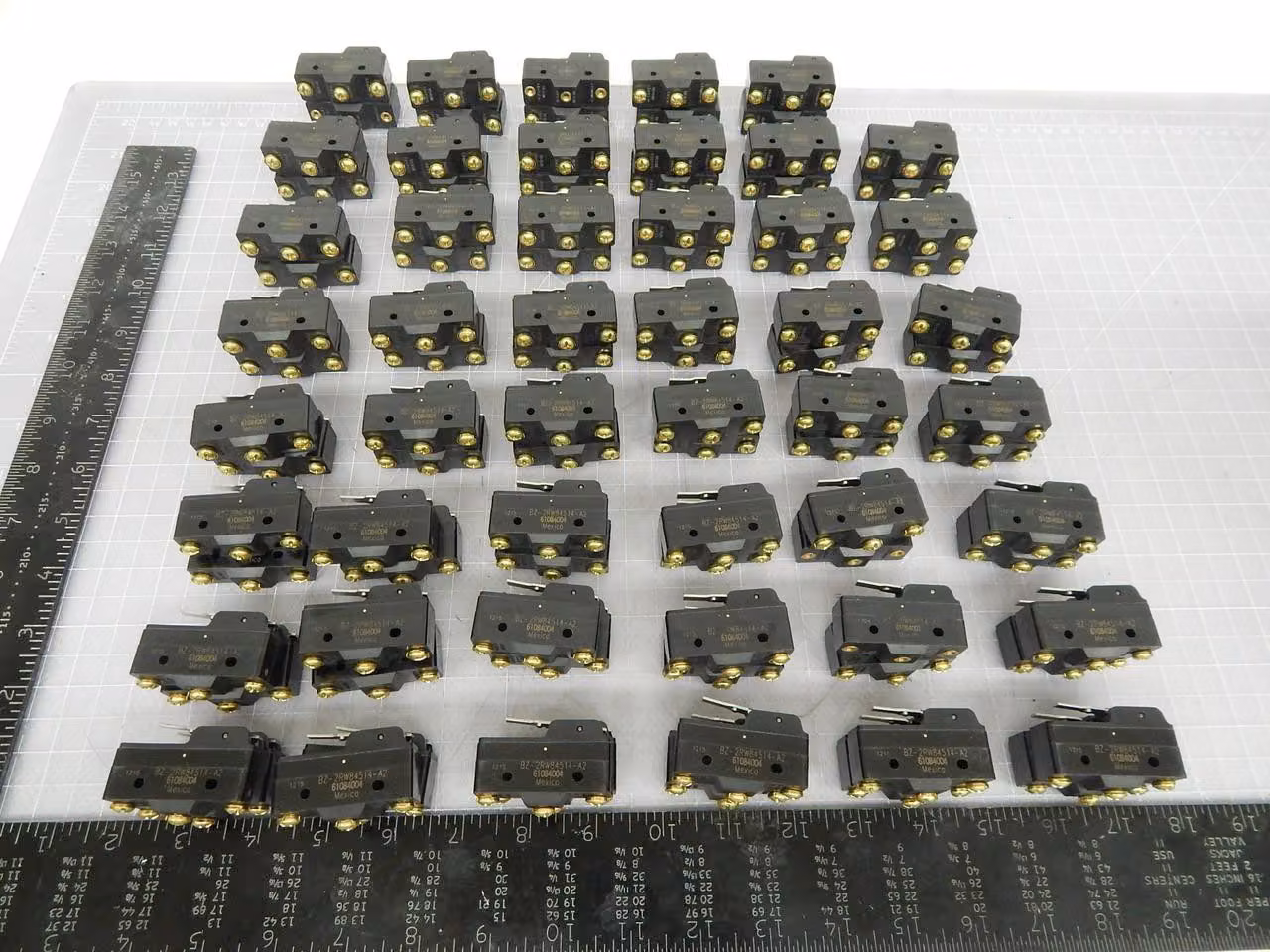 Micro Switch #BZ-2RW84514-A2, basic / snap action switch, LOT of 94 - Image 2