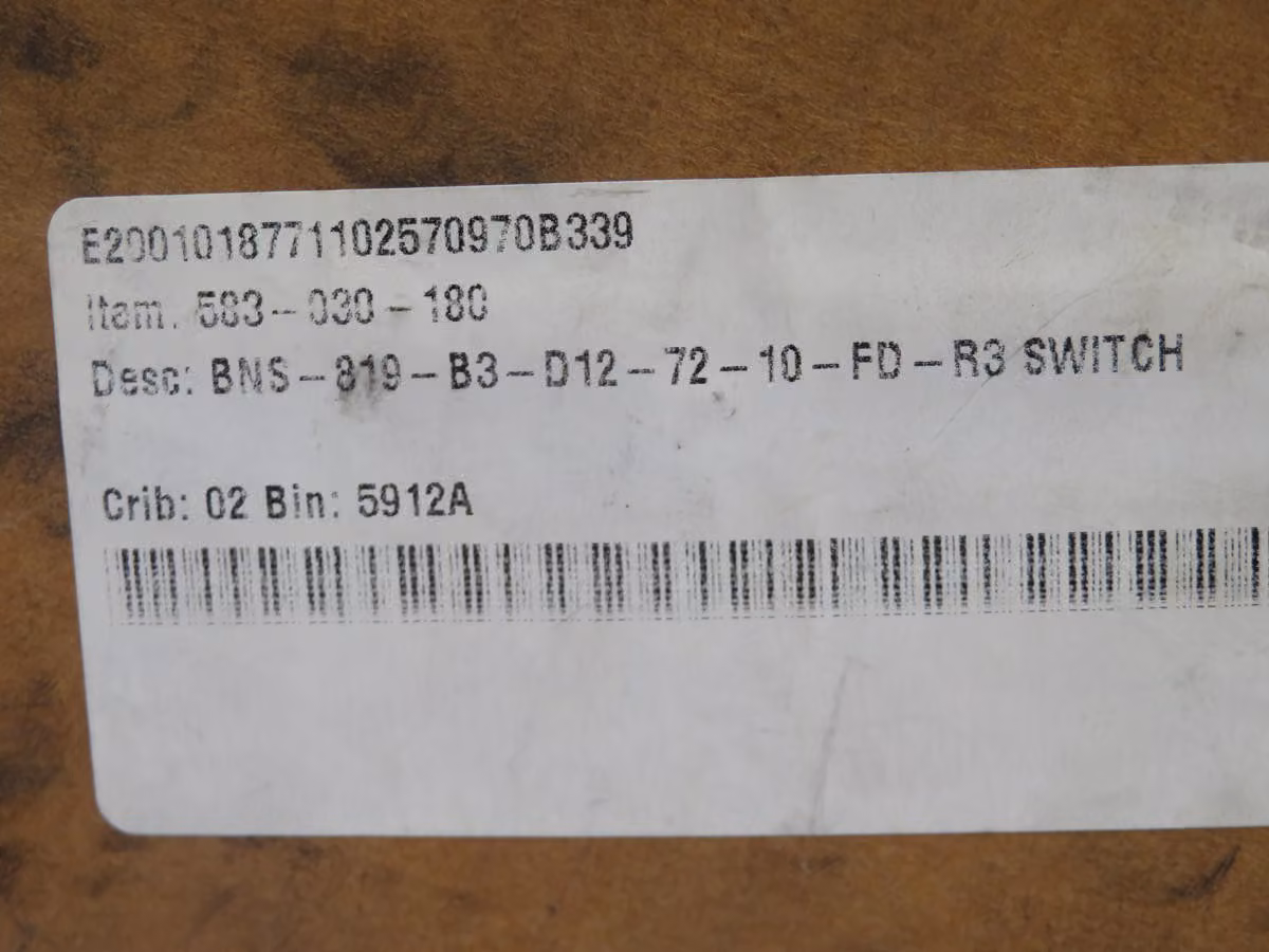 Balluff #819-B03-D12-72-10-FD, mechanical position limit - Image 7