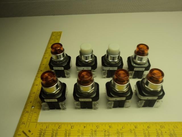 Allen Bradley #800T-QT24, Push Button, LOT of 8 - Image 1