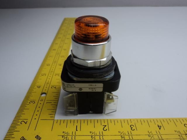 Allen Bradley #800T-QT24, Push Button, LOT of 8 - Image 3