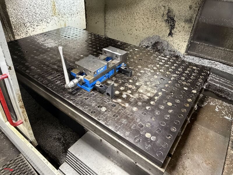 Haas #VF8, CNC Vertical Machining Center, 64" X, 40" Y, 30" Z, 36" x 64" table, 5000 RPM, CAT 50, 24 - Image 2