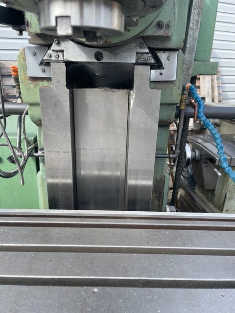 Universal milling machine, vertical mill, 18" x 48.5" table, 37" X, 26" Y, 13" Z, #40 taper, digital read - Image 6