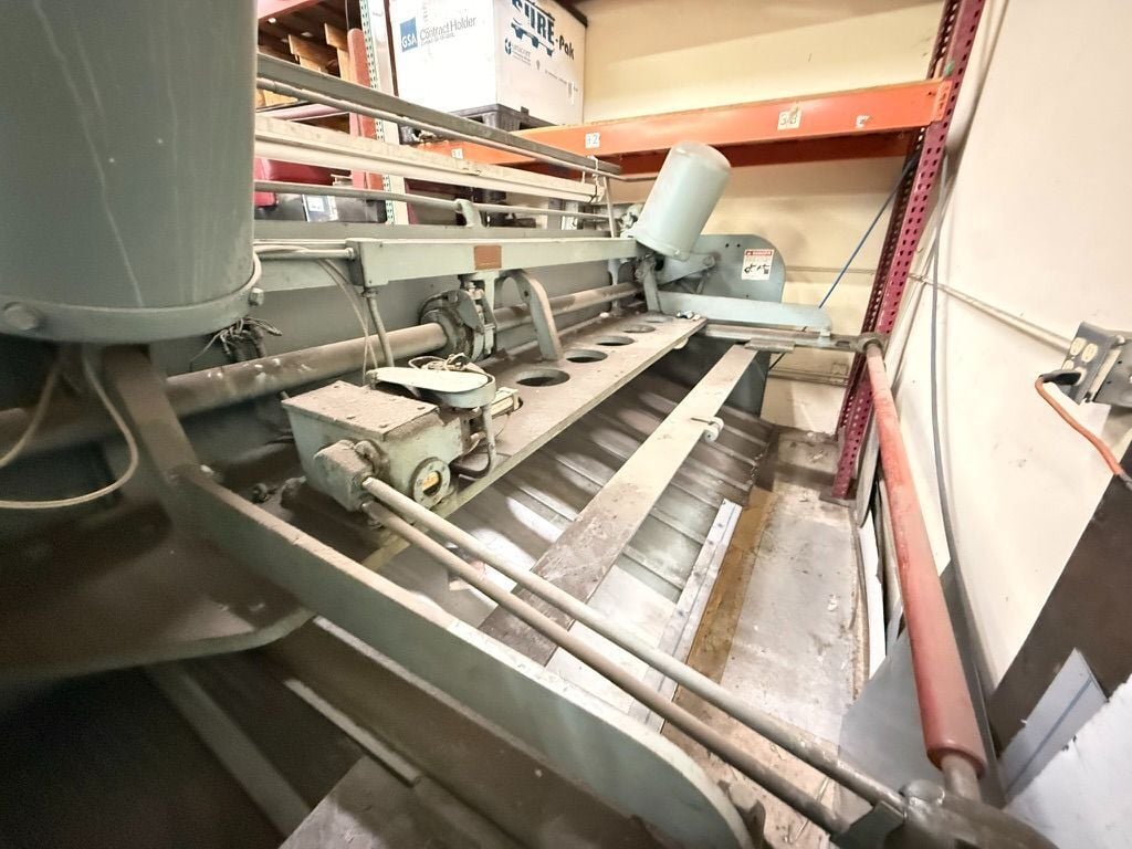 10 gauge x 10' Cincinnati, Mechanical Power Squaring Shear, 3/16" aluminum capacity, 36" back gauge travel - Image 9