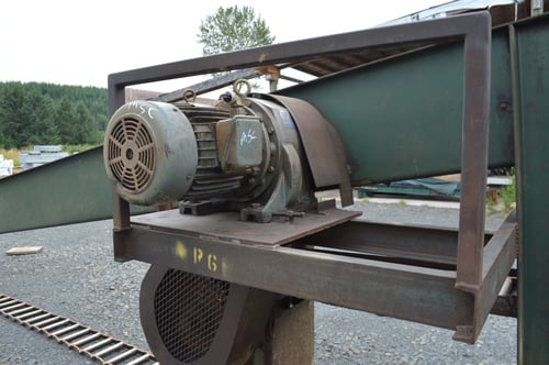 14" wide x 26' long, Drag Chain/Box Chain Conveyor, 16" tall trough, nylon lined, 5 HP Teco gear box, 45 RPM - Image 8