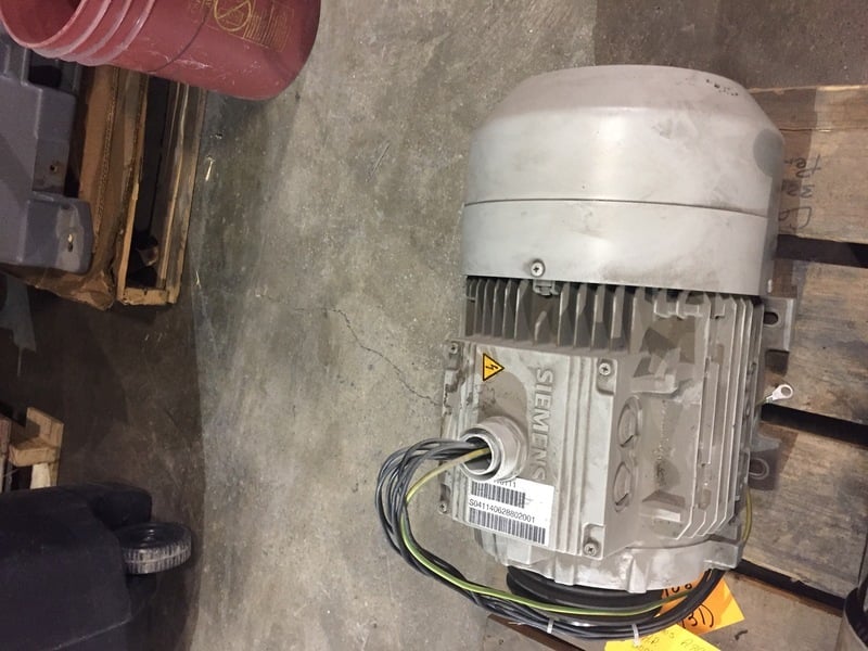 10 HP 2540 RPM Siemens, Frame 1P55, TEFC, 26 amp, 200 Volts - Image 6