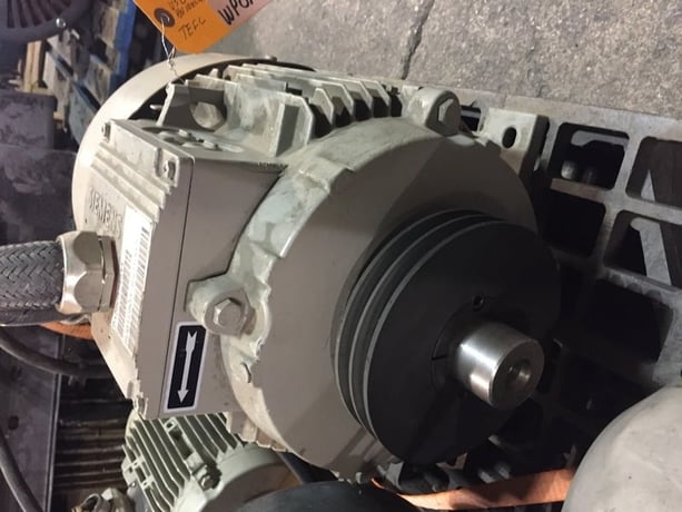 10 HP 2930 RPM Siemens, variable speed drive, TEFC, 16 amp, 400 Volts - Image 3