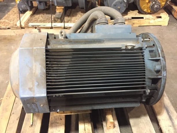 100 HP 3570 RPM ABB, Frame B3, TEFC, 225/113 amps, 230/460 Volts - Image 5