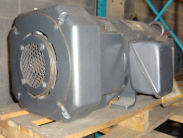 25 HP 1750/2300 RPM Baldor, Frame 328AT, TEFC, 500 VA, 300 VF - Image 2