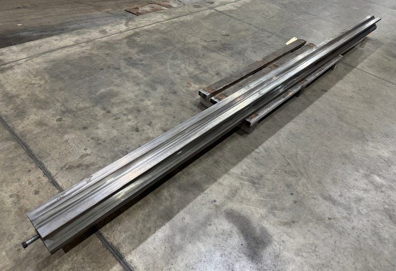 168" L, Accurpress, 4-way die, 1", 2", 3.5", 4.5" V openings - Image 2
