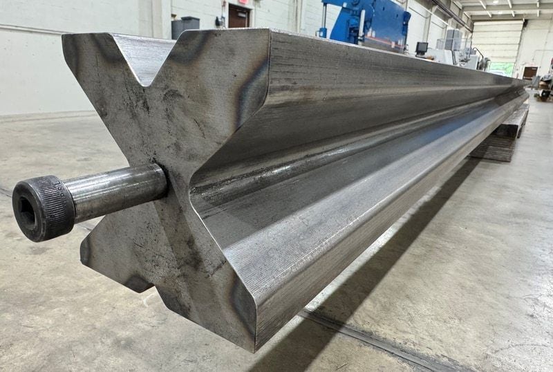 168" L, Accurpress, 4-way die, 1", 2", 3.5", 4.5" V openings - Image 6