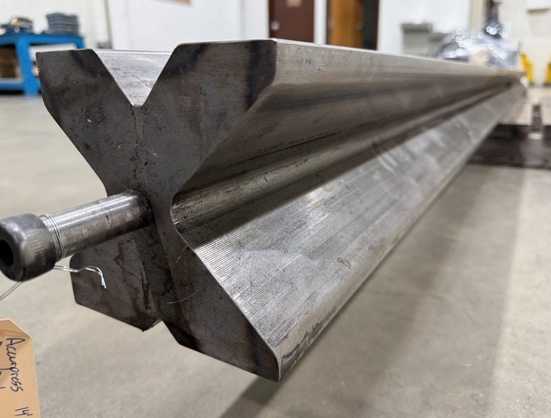 168" L, Accurpress, 4-way die, 1", 2", 3.5", 4.5" V openings - Image 7